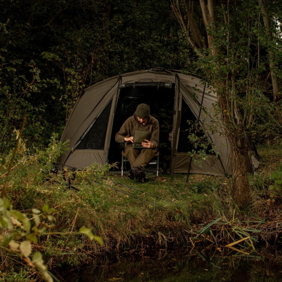 Trakker Tempest 150 Aquatexx Bivvy + Skull Cap Wrap - Image 2