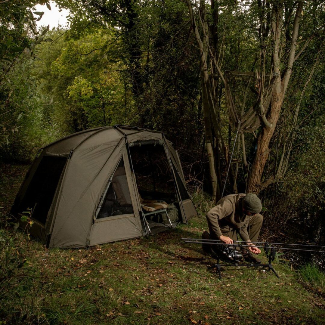 Trakker Tempest 150 Aquatexx Bivvy + Skull Cap Wrap - Image 4